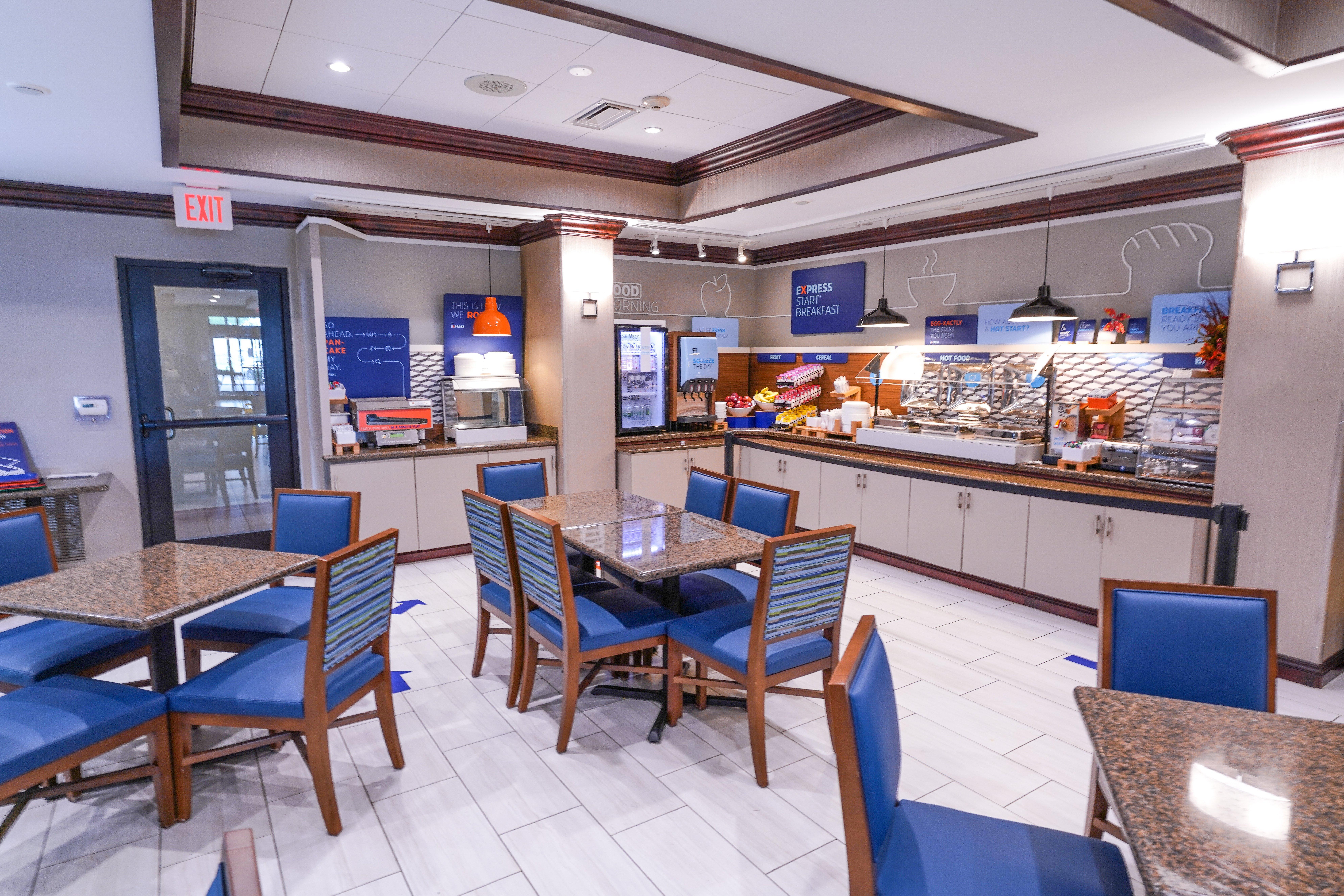 Holiday Inn Express And Suites Springfield Medical District By Ihg Exterior photo